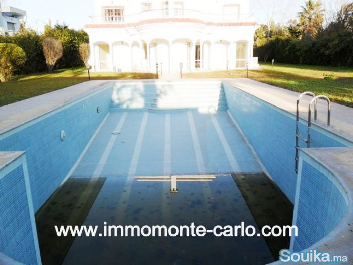 Location villa avec piscine à Souissi RABAT